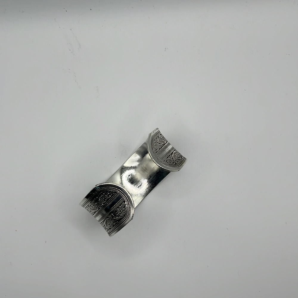 Boho Detailed Silver Bracelet - Picture 3 of 5